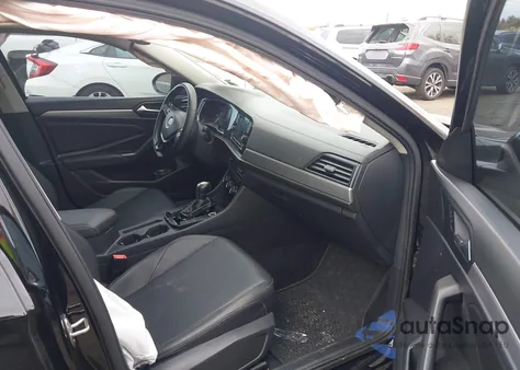 2019 Volkswagen Jetta 1.4T R-Line/1.4T S/1.4T Se z USA, uszkodzony, nr VIN 3VWC57BU3KM069012